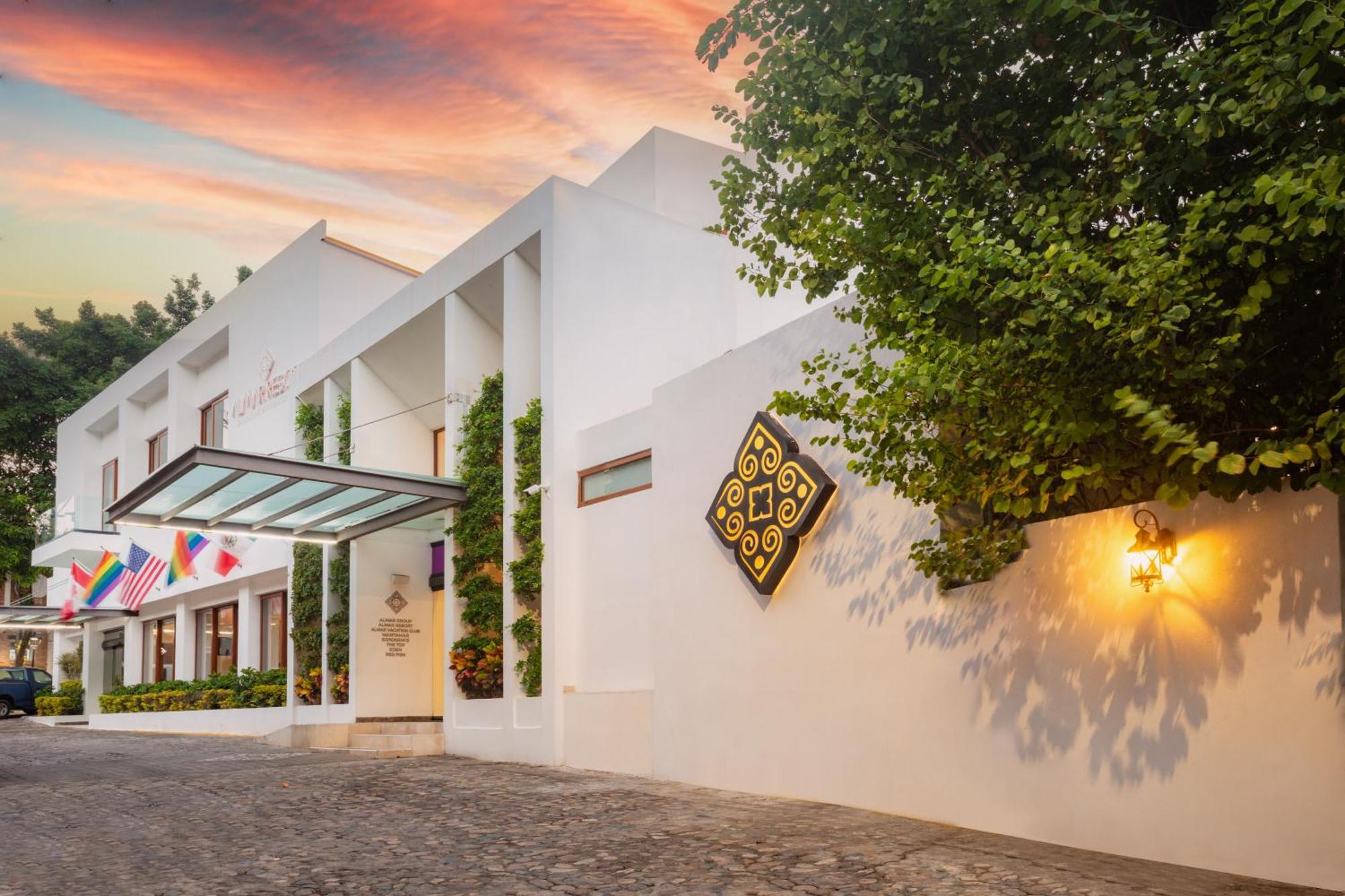 Almar Resort Luxury Lgbt Experience By Mantamar Beach Club (Adults Only) Puerto Vallarta Exterior photo